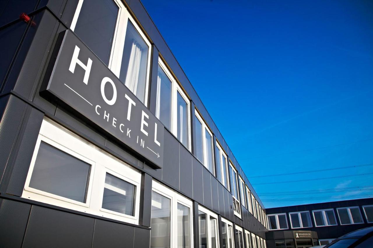 Road House Hotel Paderborn Bagian luar foto