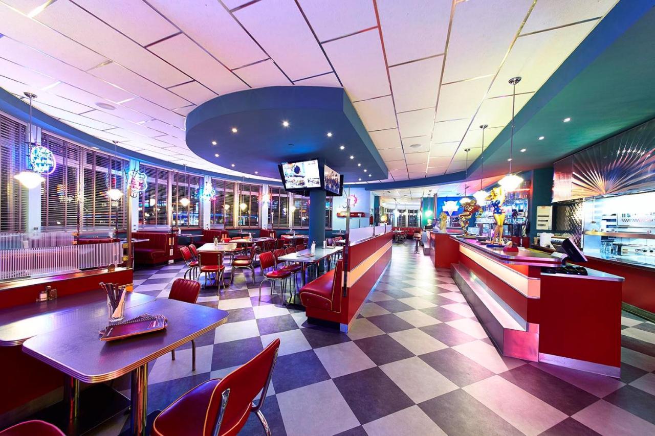 Road House Hotel Paderborn Bagian luar foto